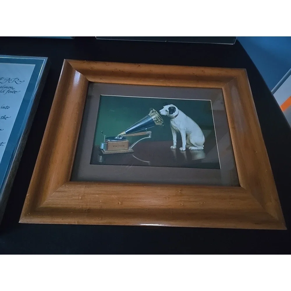 Picture frames  Assortment Of Size And Style Wood Metal Glass Art Included‎
